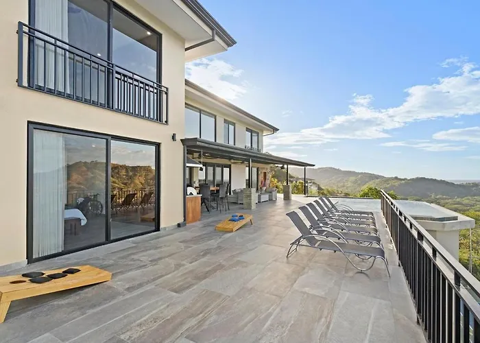 Costa Sota - Ocean View & Pickleball Courts Villa