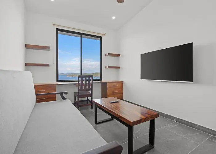 Costa Sota - Ocean View & Pickleball Courts Villa